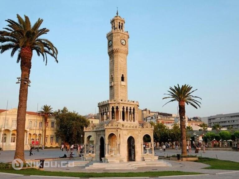 میدان کوناک ازمیر